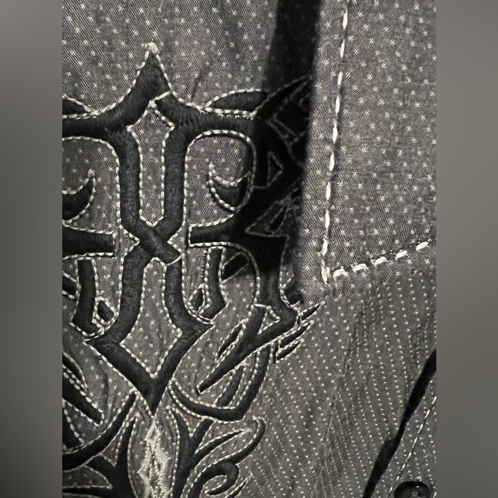 SOLD L $84.50 Signature ROAR from Buckle Gravity Shirt - Picture 12 of 14